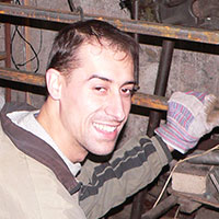 Деян Колибаров