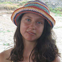 Тоня Маринова - доброволец